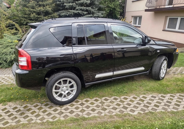 Jeep Compass cena 27990 przebieg: 213700, rok produkcji 2009 z Ćmielów małe 742